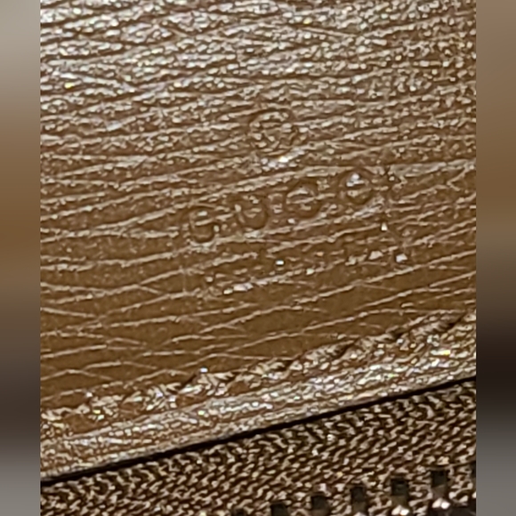 Authentic preloved Gucci zippy long leather wallet - Picture 10 of 16